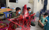 Video: Bộ đội làm lồng đèn trung thu tặng trẻ em trong mùa dịch ở TP.HCM