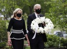 Ông Biden và ông Trump 'cà khịa' nhau chuyện đeo khẩu trang