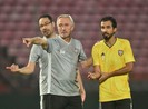 Gặp Việt Nam, truyền thông UAE gây áp lực với HLV Van Marwijk
