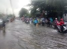 Mưa lớn gây ngập nhiều đường ở Cần Thơ