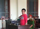 Khuyên không được, chồng cầm dao ‘xử’ người tình của vợ