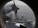 Australia phát hiện ván chuyển hàng, dây đai nghi từ MH370