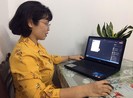 Học sinh cuối cấp tập trung cao độ học qua mạng