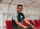 Bầu Đức đá cho vui, Kiatisak đòi vô địch