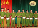 Khám xét nhà nghi phạm ma túy, 8 cảnh sát phơi nhiễm HIV