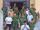 Cựu thượng tá công an khóc khi nói lời sau cùng