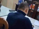 Triệu tập tài xế đánh gãy răng người nhắc dừng đèn đỏ