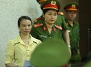 Tòa mời người phiên dịch đến phiên xử mẹ nữ sinh giao gà
