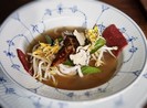 Té ngửa với bát phở khủng giá 100 triệu đồng