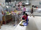 ‘Tàn phá’ siêu thị Auchan: Hơn cả trộm cắp