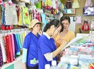 Đổ rác được nhận… dầu ăn, nước mắm