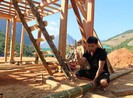 Gượng dậy từ miền ‘đất trắng’ đón xuân