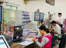 Cán bộ Hóc Môn làm việc trực tuyến với dân