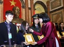 Tuyên dương học sinh, thanh niên dân tộc thiểu số xuất sắc