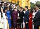 Phó Chủ tịch nước gặp mặt sinh viên đạt giải Sao Tháng Giêng