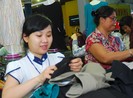 Người châu Âu sẽ mua thêm áo, túi xách… Việt Nam