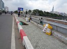Gửi rác trên cầu