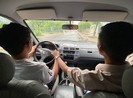 Có hay không việc dùng bằng B1 không được lái ô tô?