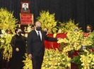 Nhà lãnh đạo gần dân, hết lòng với đất nước