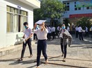 Thầy giáo nghi nhiễm COVID-19 coi thi, cách ly 49 người F1