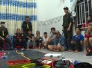 Video: Khởi tố 35 người tham gia đánh bạc quy mô lớn