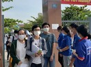 Kết thúc kỳ thi THPT: 'Cảm giác rất đã, muốn khoe với mẹ'