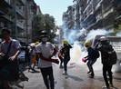 Nikkei Asia: Myanmar kết án tử hình 19 người vì giết binh sĩ