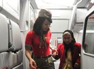 Hành khách cao tuổi được ưu đãi gì khi đi máy bay, tàu hỏa ?