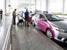 Một phụ nữ nhổ nước bọt vào mặt an ninh hàng không