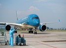 Vietnam Airlines phải cắt giảm 1.344 lao động vì COVID-19