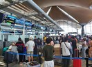 310 công dân Việt Nam từ Malaysia về nước an toàn