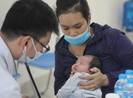 Khám sàng lọc miễn phí tim bẩm sinh cho trẻ em đất Cảng