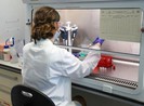 Vaccine COVID-19: Tới giai đoạn thử nghiệm cuối cùng ở người
