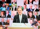 Đảng cầm quyền Đức chọn được người kế nhiệm bà Merkel