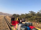 Video: Triều Tiên đóng cửa, nhân viên Nga đẩy xe goòng về nước