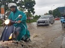 Bão số 3: Nhiều tuyến phố ở Hà Nội ngập sâu