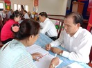 Hàng trăm người dân được tư vấn trong ngày hội pháp luật