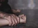 'Quan hệ' với bạn gái nhí còn xin tiền mua điện thoại, xe máy