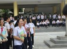 'Thi xong ba con mình đi ăn bánh canh nghe!'
