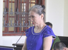 Người phụ nữ cầm dây chuyền vàng sang Lào mua ma túy