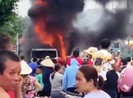Xe tải cháy ngùn ngụt trên quốc lộ 1A, tài xế chạy thoát thân