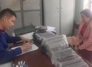 Tạm giữ 2 phụ nữ buôn thuốc nổ