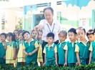 Thầy giáo 50 tuổi dạy trẻ mầm non