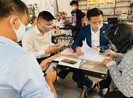 Nỗi lo bong bóng nhà đất, chứng khoán
