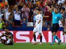 Thẻ đỏ của Ronaldo: Trọng tài bị 'ảo giác'