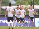 Đá cho vui và 'làm từ thiện' ở giải hạng Nhất