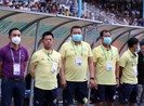 HLV Phan Bá Hùng bịn rịn chia tay Bình Định
