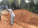 Chịu hết xiết ô nhiễm, người dân lấp cống xả thải KCN