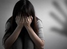 Hiếp dâm con riêng của vợ 'hờ', dọa đánh gãy chân nếu tiết lộ