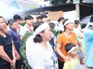 Đẫm nước mắt tiễn 8 học sinh đuối nước ở Hòa Bình